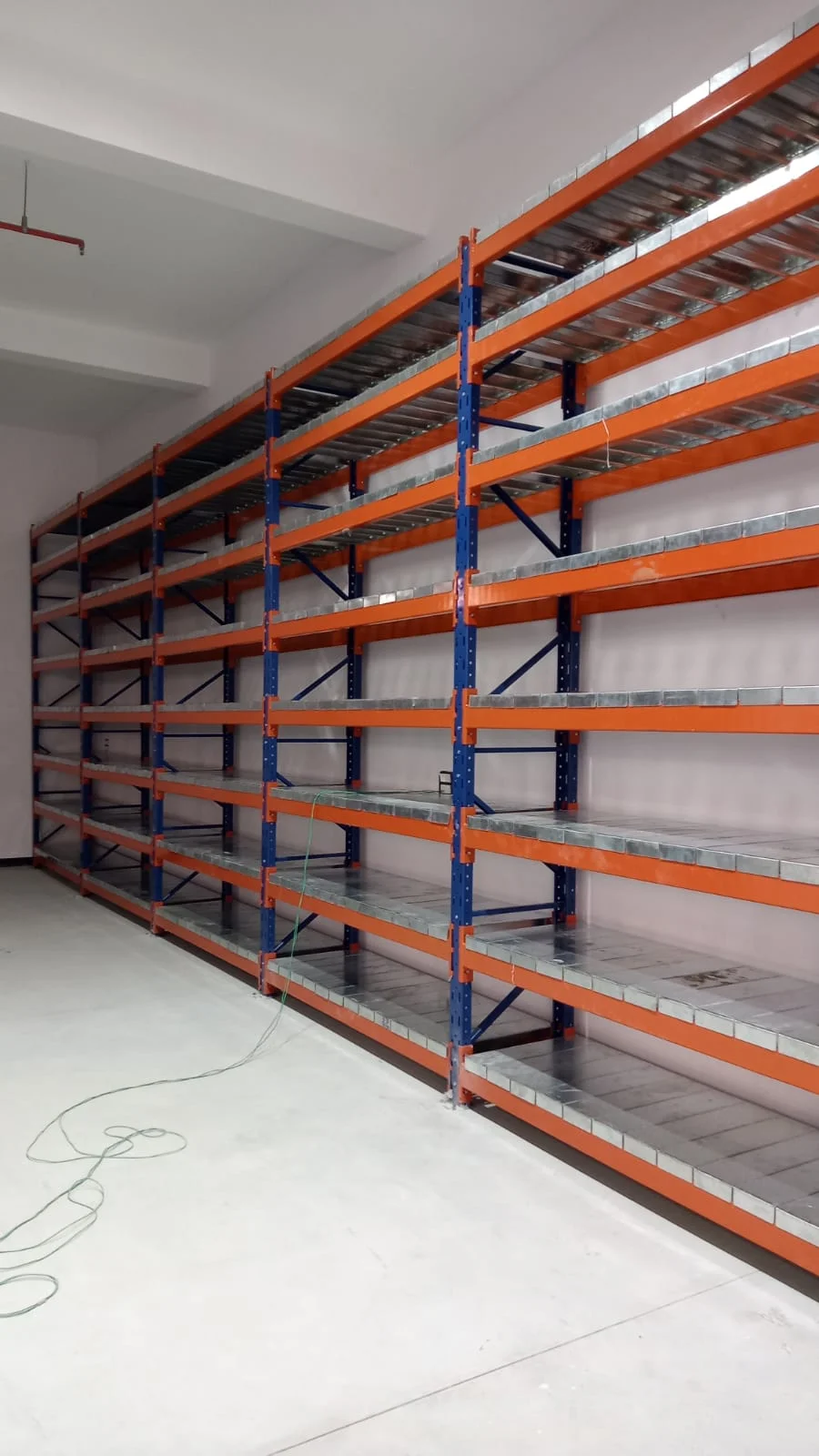 How Pallet Racks Can Help You Store More in Less Space?